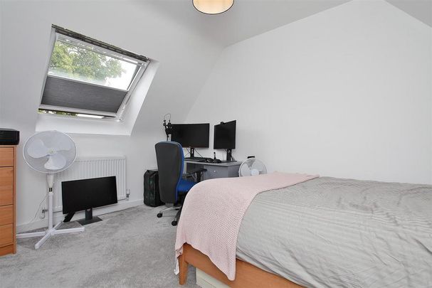 2 bedroom end of terrace house to rent - Photo 1
