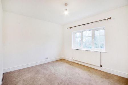 3 bedroom detached house to rent - Photo 3