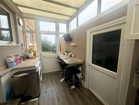 South Lea Close, Braunton, EX33 - Photo 3