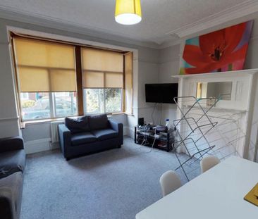 6 bedroom house to rent - Photo 1