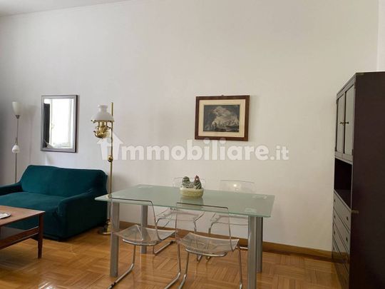 Bilocale viale Vittorio Veneto 24, Repubblica, Milano - Photo 1