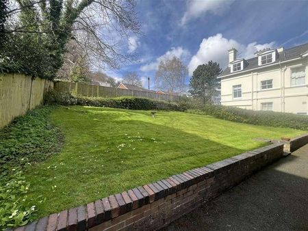 Graham Road, Malvern, WR14 - Photo 2