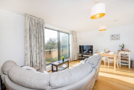 1 bedroom flat to rent - Photo 3