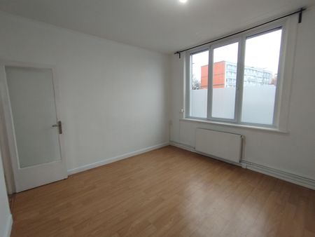 Location Appartement 3 pièces 49m² LILLE 59160 - Photo 5