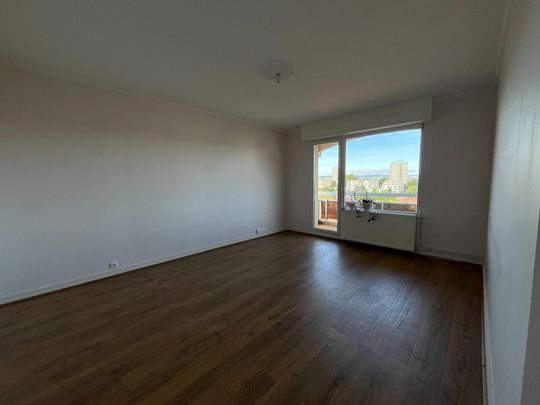 Appartement T2 Bron à louer - Photo 1