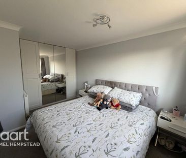 3 bedroom terraced house to rent - Photo 4