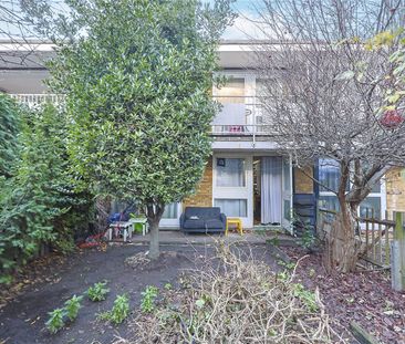 Winstanley Estate, London, SW11 2EW - Photo 6