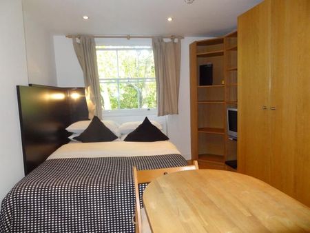 Studio to rent - Photo 2