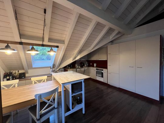 HOHE RÄUME MIT SONNIGER TERRASSE! - Foto 1