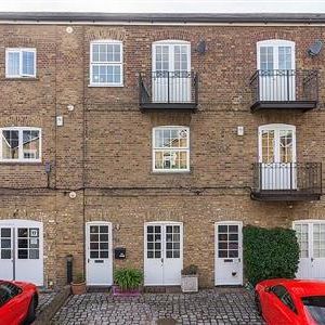 Welmar Mews, SW4 - Photo 1