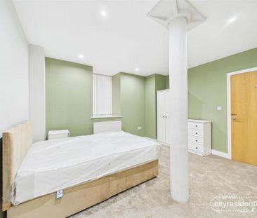 3 bedroom apartment to rent - Photo 4