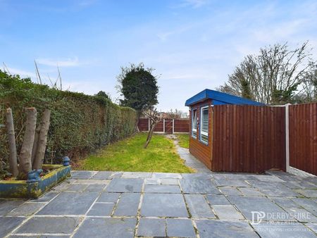 4 Bedroom Semi-Detached House - Photo 4