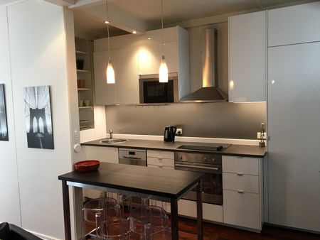 Furnished, Lifestyle Apartment – St Kilda West Awaits! - Photo 4