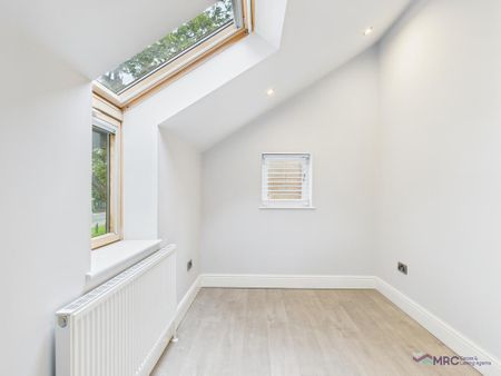 2 bedroom semi-detached house to rent - Photo 5
