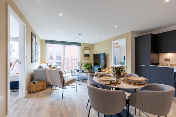 2 bedroom flat to rent - Photo 1