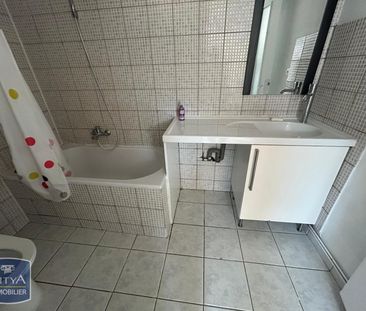 Location Appartement 2 pièces 39m² ST ETIENNE 42000 - Photo 4