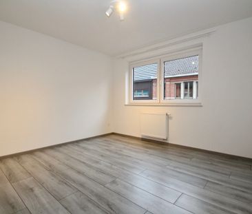 Lichtrijk appartement met terras te huur in Zele - Foto 6