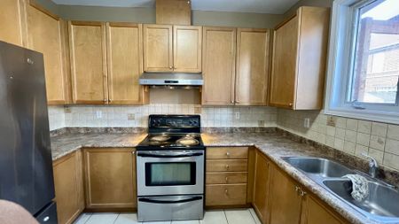 For Lease - 6 Vincent Street Unit# Upper, Brampton, Ontario - Photo 5