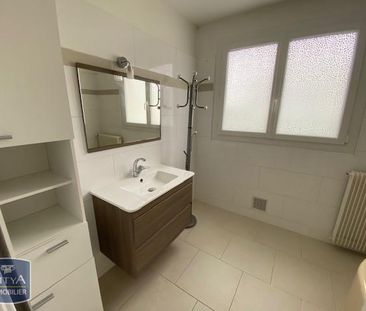 Location Appartement 3 pièces 84m² AGEN 47000 - Photo 6