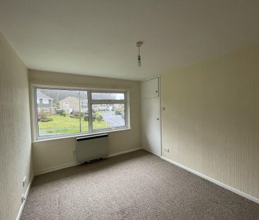 2 bedroom maisonette to rent - Photo 2