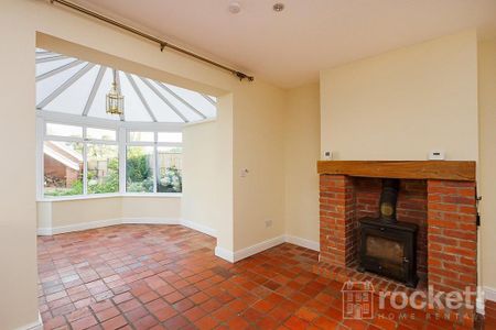 3 bedroom detached house to rent - Photo 2