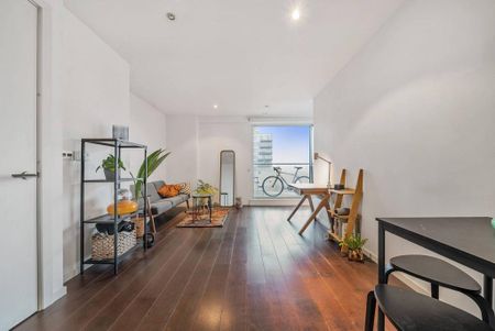 1 bedroom flat to rent - Photo 2