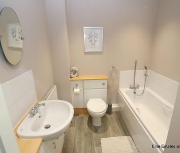 2 bedroom apartment to rent - Photo 3