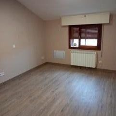 Piso de alquiler en Centro - Casco Histórico - Photo 1