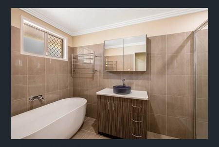 20 Shennan Street, Harristown - Photo 4