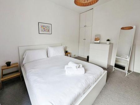 2 bedroom terraced house to rent - Photo 4