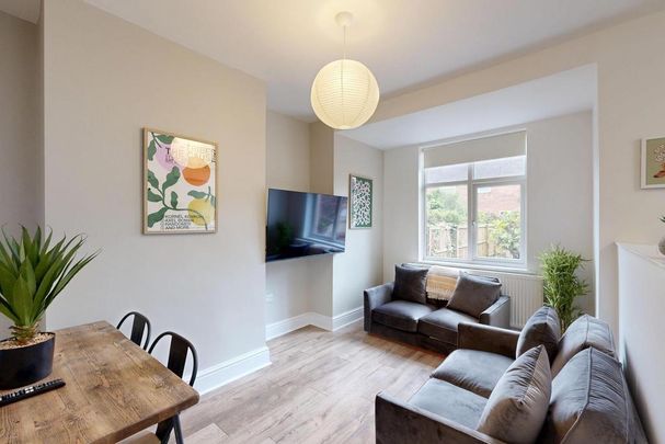 4 bedroom house to rent - Photo 1