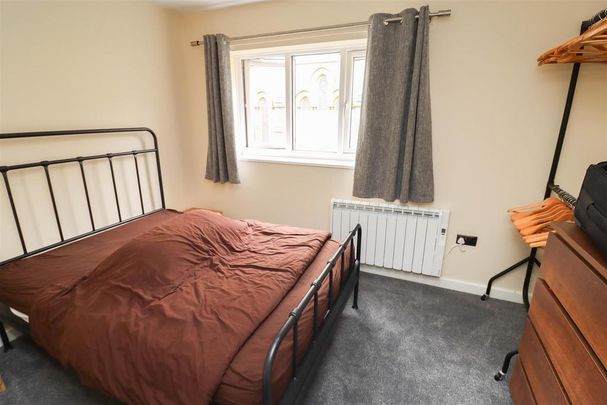 2 bedroom house to rent - Photo 1