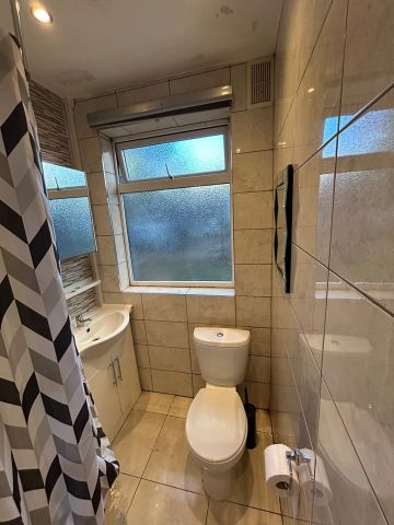 2 Bed Flat, Upper Park Road, N11 - Photo 5