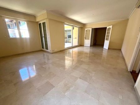 Location Appartement 4 pièces 105m² AIX EN PROVENCE 13100 - Photo 2