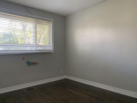 For Lease - 26 Arrowflight Drive, Markham, Ontario - Photo 5