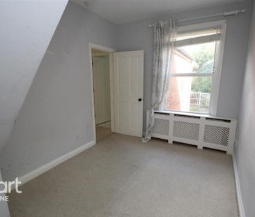 3 bedroom terraced house to rent - Photo 3