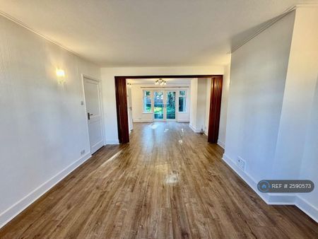 5 bedroom semi-detached house to rent - Photo 4