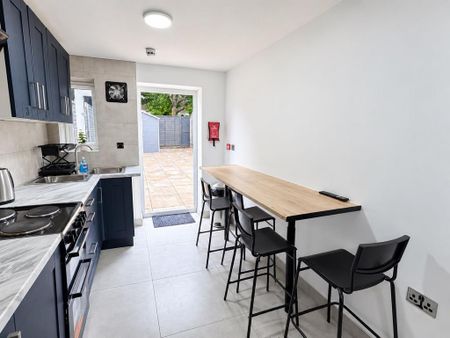 1 bedroom house of multiple occupation to rent - Photo 3
