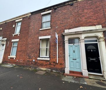 4 bedroom terraced house to rent - Photo 4