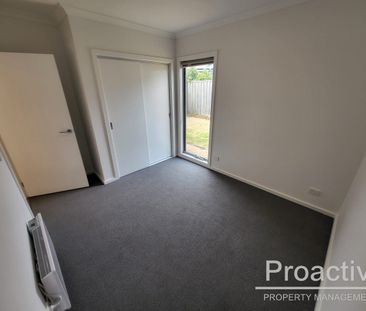 Modern, Low-Maintenance Living with Stylish Finishes - Photo 2