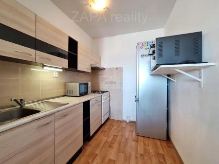 Pronájem bytu 2+kk/B 53 m 2 Praha 9-Hloubětín ul. Kukelská 11. patro výtah panel nezařízený - Photo 3