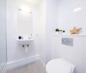 Bronze Ensuite - Photo 5