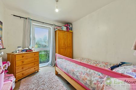 2 Bedroom - Photo 5