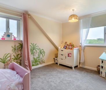 4 bedroom detached house to rent - Photo 5