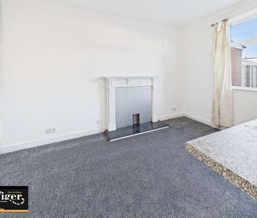 Greenwood Avenue, FY1 - Photo 2