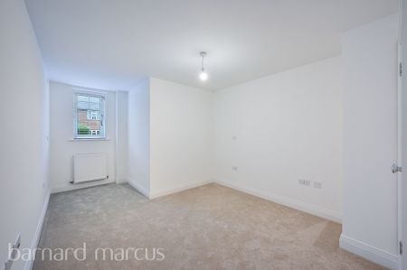 Potters Grove, New Malden - Photo 3