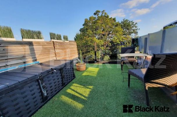 Modern Studio With Terrace & all Bills Included - Photo 1