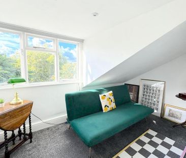 3 bedroom flat to rent - Photo 5