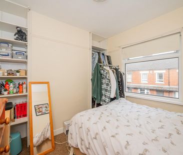 38 Windsor Drive, Belfast, BT9 7FH - Photo 3