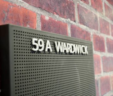 7 En-Suite Bedrooms - Photo 3